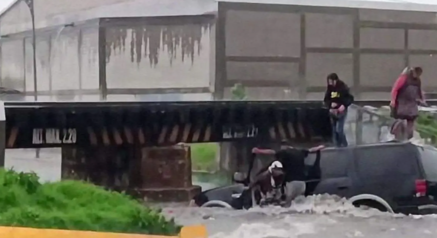 Lluvia intensa provoca emergencia en Chiautempan