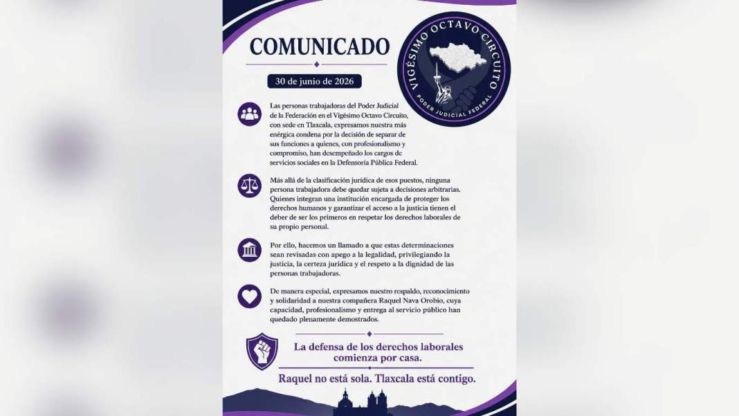 Trabajadores del Poder Judicial en Tlaxcala durante pronunciamiento sobre despidos del IFDP