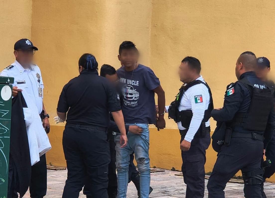 Asaltante con arma de juguete es detenido tras intento de robo en plena capital tlaxcalteca
