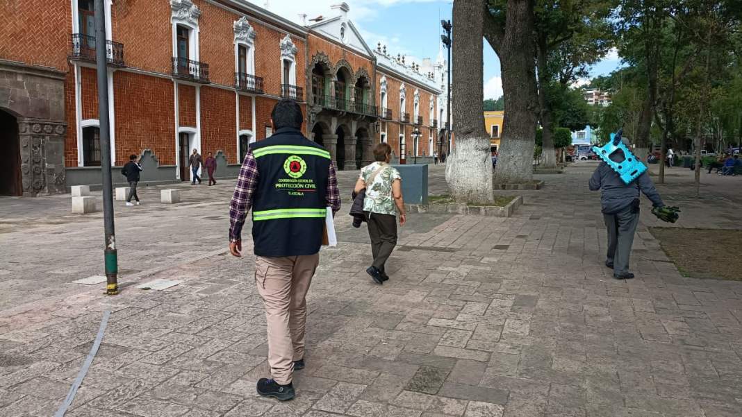 Nubes de tormenta sobre una zona urbana de Tlaxcala.