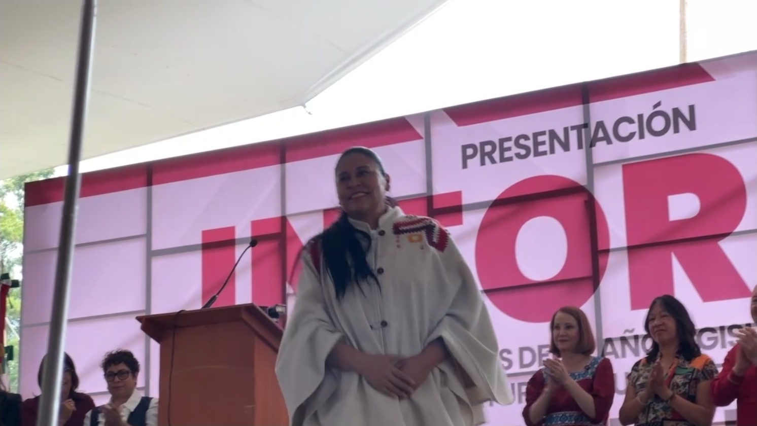 Transportistas denuncian presión gubernamental para frenar asistencia al informe de Ana Lilia Rivera