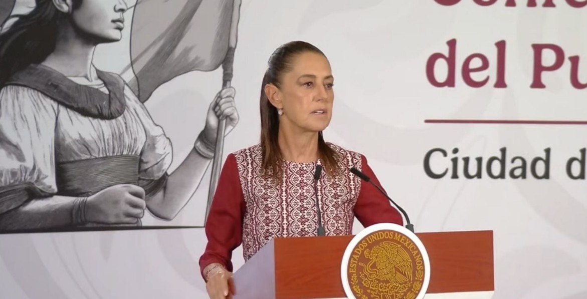 Claudia Sheinbaum hablando sobre el T-MEC durante conferencia matutina en Palacio Nacional