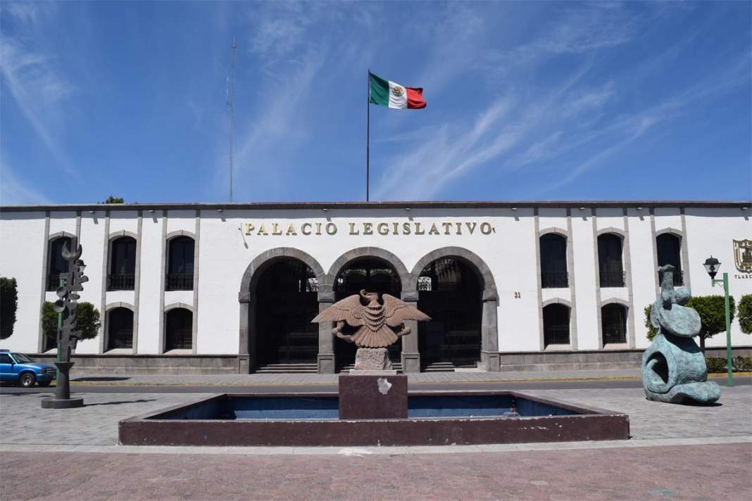 Congreso de Tlaxcala durante el proceso de selección del Premio Miguel N. Lira