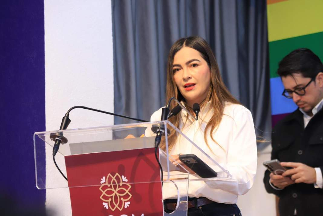 Estudiantes participan en talleres sobre igualdad y prevención de violencia.
