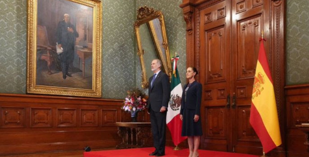 Claudia Sheinbaum y el rey Felipe VI durante encuentro oficial en Palacio Nacional.