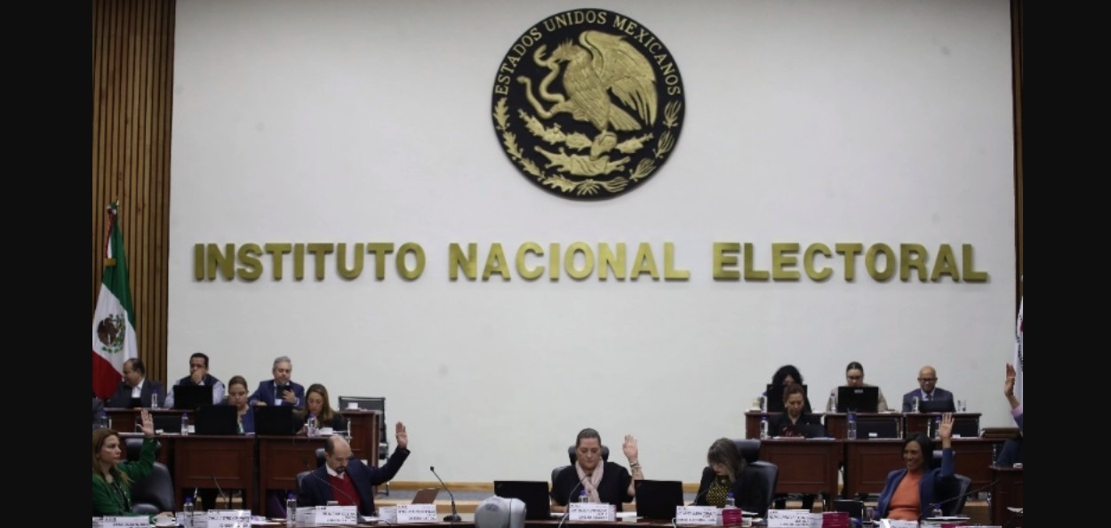 Sesión del INE donde se aprueba el registro de nuevos partidos políticos en México