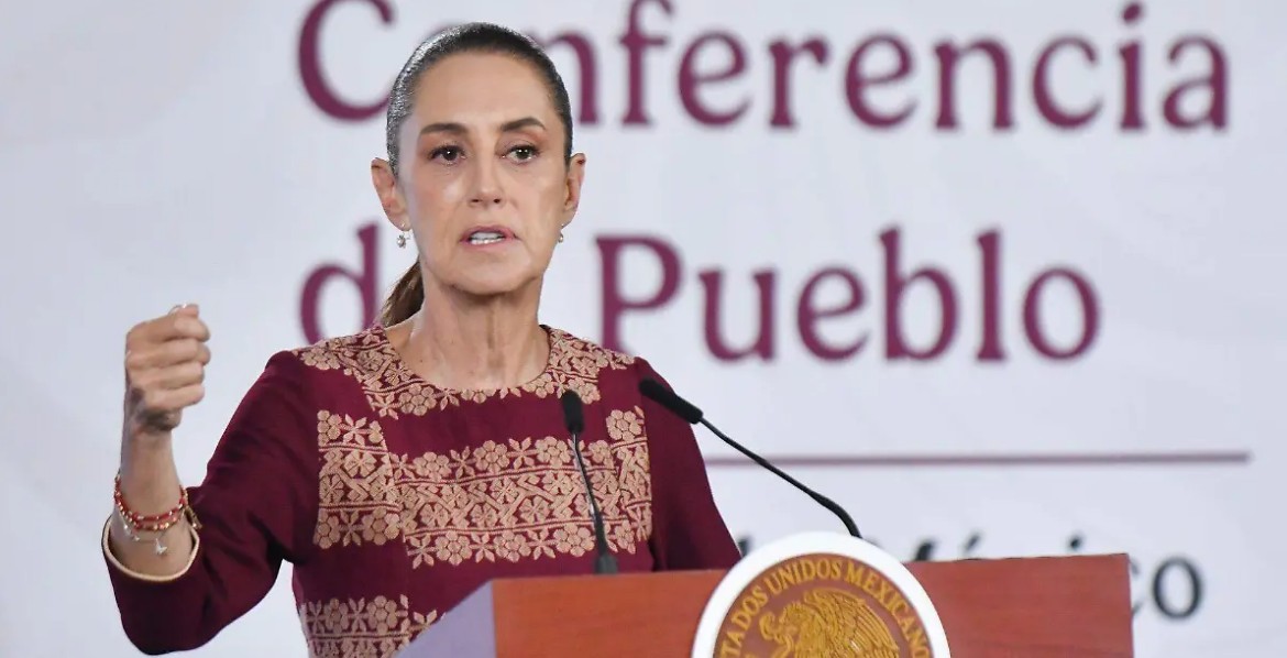 Claudia Sheinbaum durante su conferencia hablando sobre la Marcha del Orgullo LGBT.