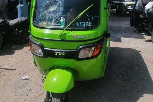 Operativo de inspección a mototaxis en Tlaxcala.