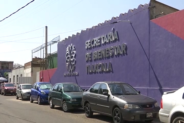 Personal de la Secretaría de Bienestar brinda atención psicológica.