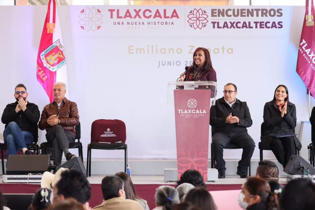 Lorena Cuéllar durante el Encuentro Tlaxcalteca en Emiliano Zapata.