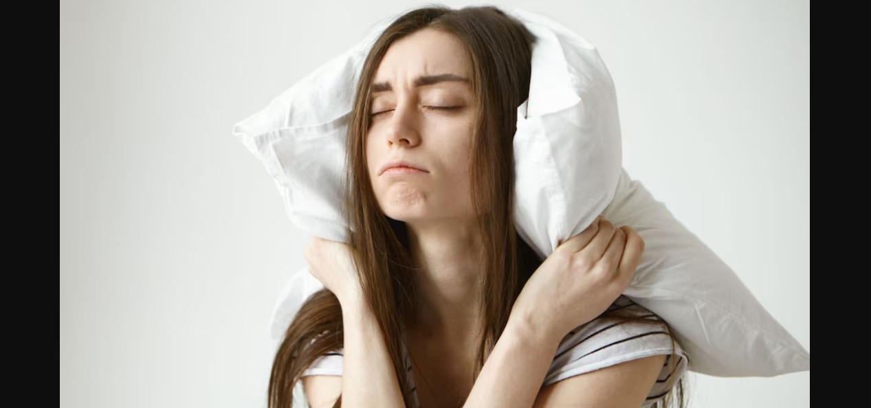 Dormir mal podría hacerte subir de peso, advierten especialistas