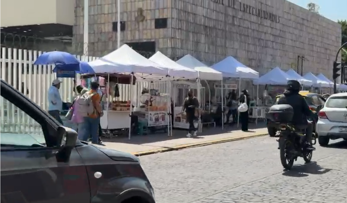Ayuntamiento refuerza operativos contra ambulantaje en hospitales de Puebla