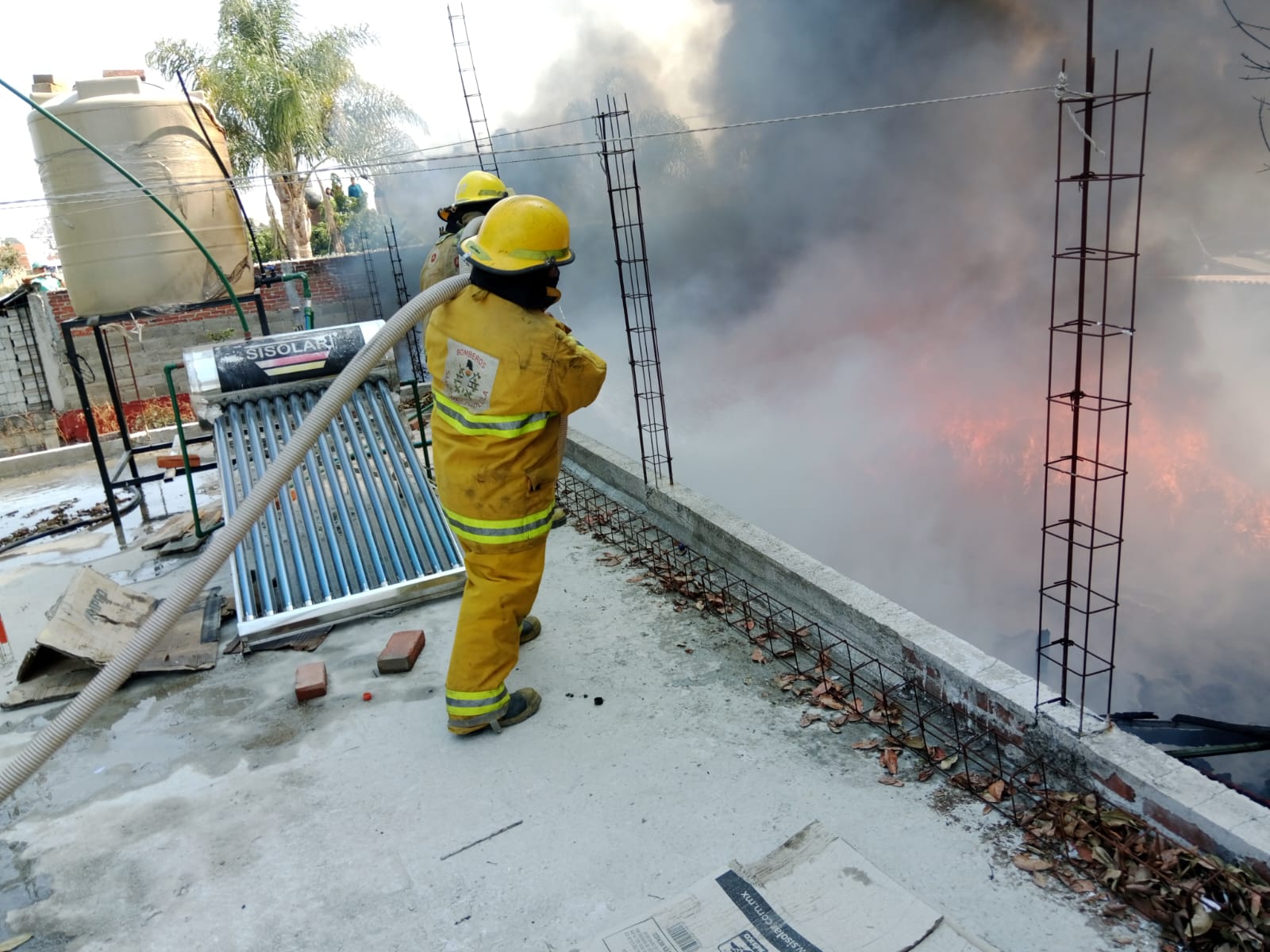 COMUNICADO-Sofocan fuego de vivienda en Cocoyotla