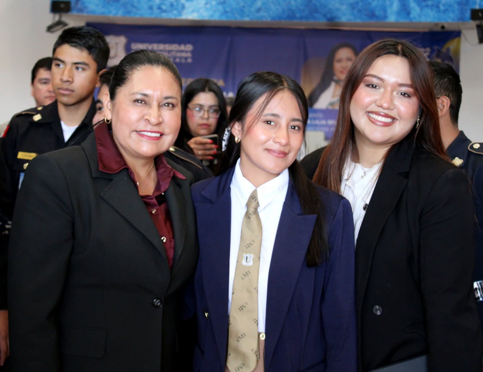 Ana Lilia Rivera convoca a la juventud tlaxcalteca a ejercer en la vida democrática de Tlaxcala 