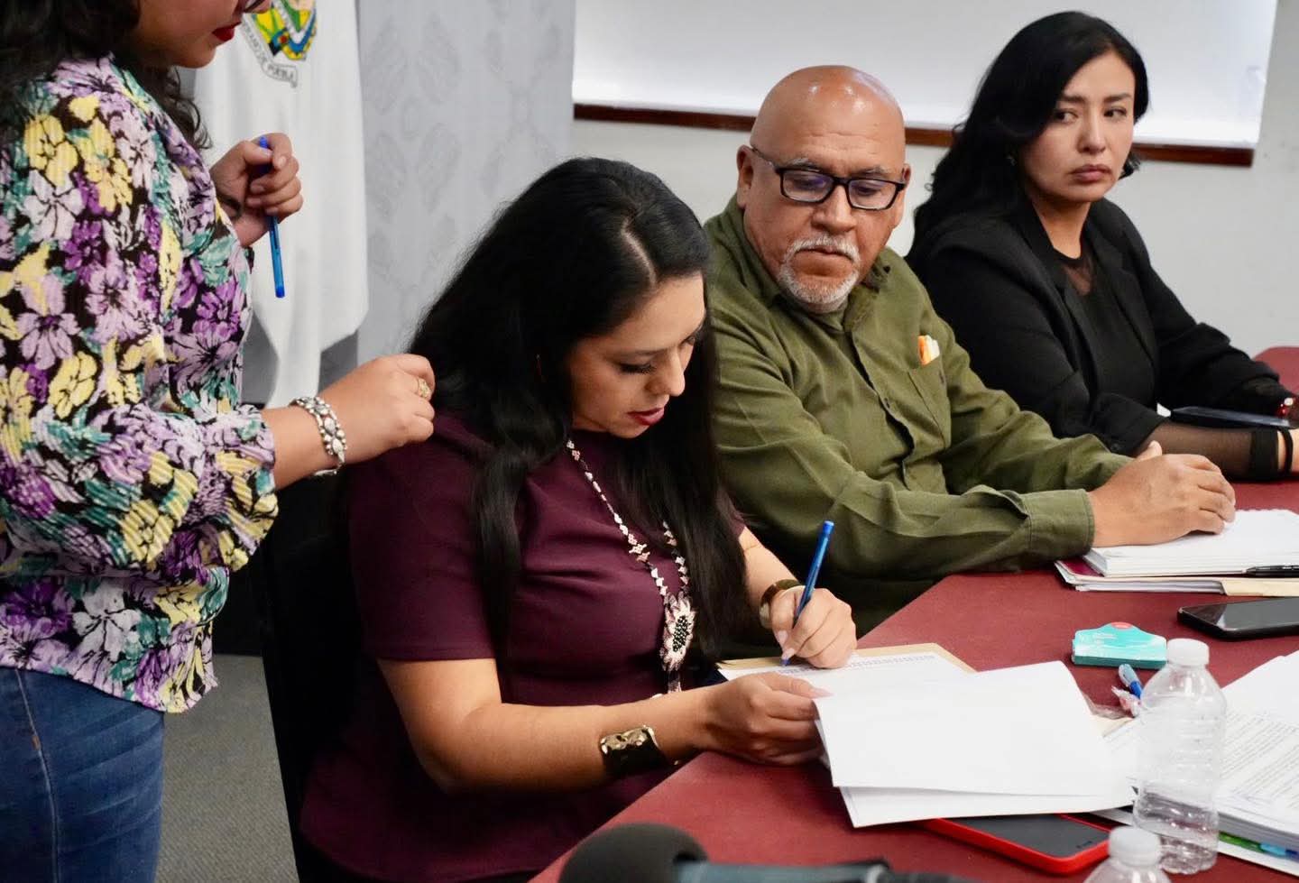 Tonantzin Fernández acuerda con Unión de Pueblos y Fraccionamientos contra Relleno Sanitario 