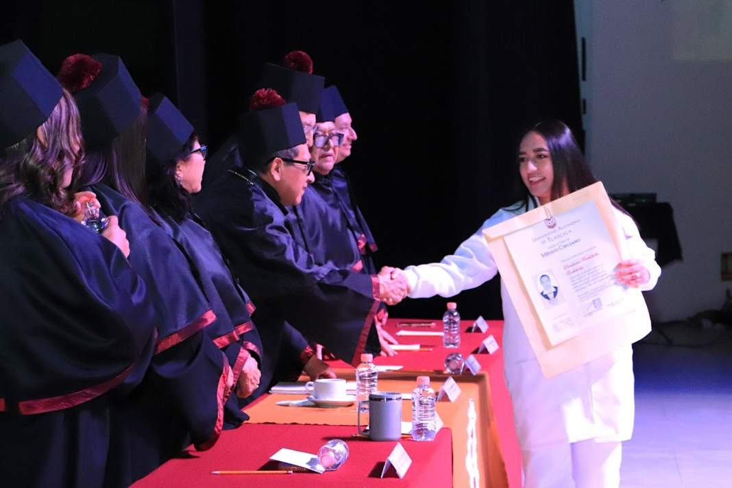 UATx impulsa a 545 nuevos profesionistas que prometen transformar Tlaxcala y México