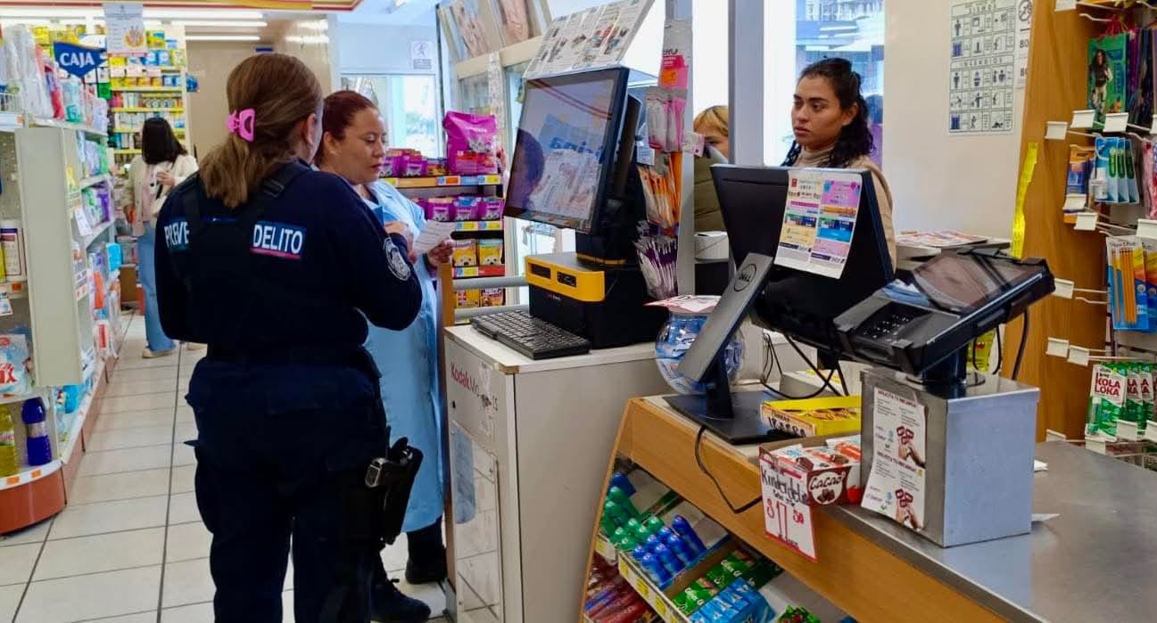 Refuerza SSPPC acciones de proximidad con comercios en Vía Atlixcáyotl