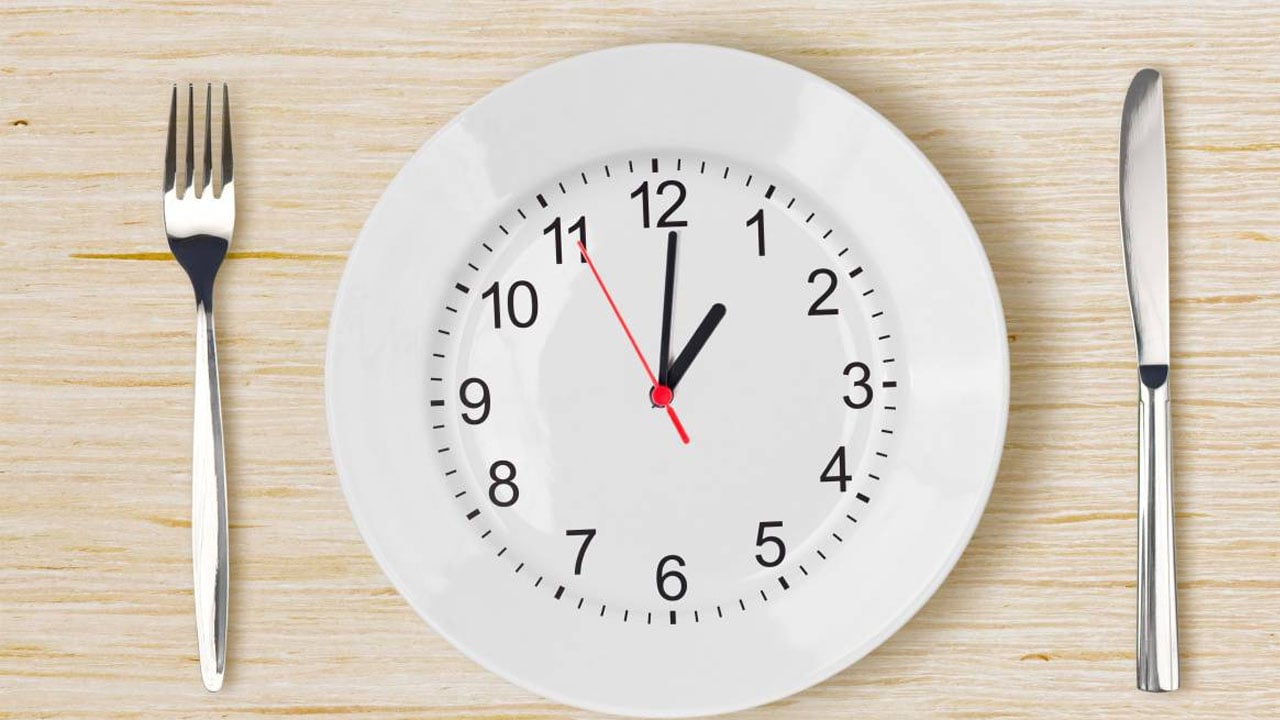 El ayuno prolongado genera alerta entre especialistas por sus efectos en el hígado