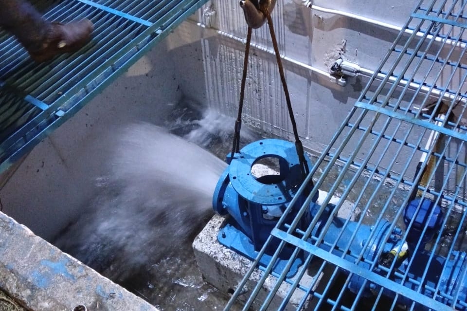 Pozo clave de agua en Tlaxcala falla de madrugada y moviliza operativo urgente para restablecer el servicio