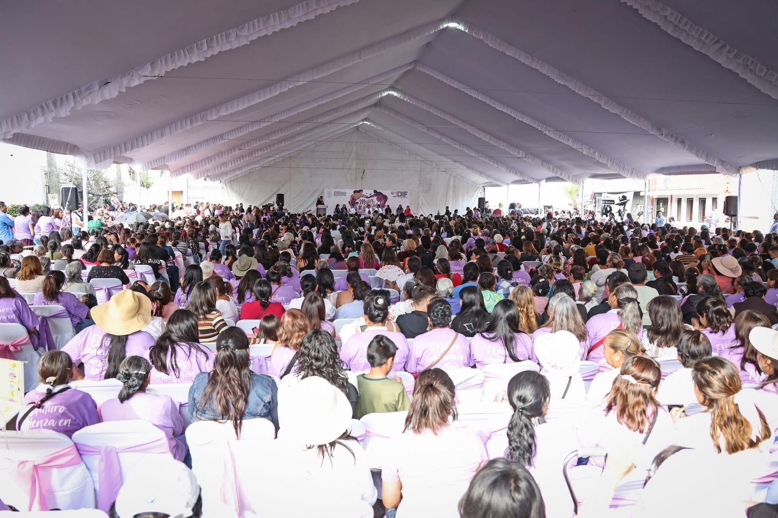 Cuautlancingo reconoce la lucha y fuerza de las mujeres