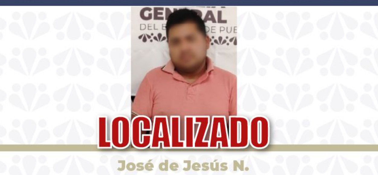 Agentes de la Fiscalía de Puebla durante labores de investigación.