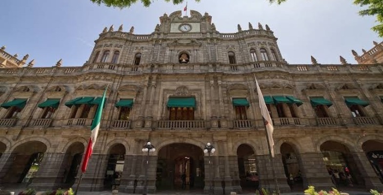 Funcionarios del Ayuntamiento de Puebla se incorporan al gobierno estatal