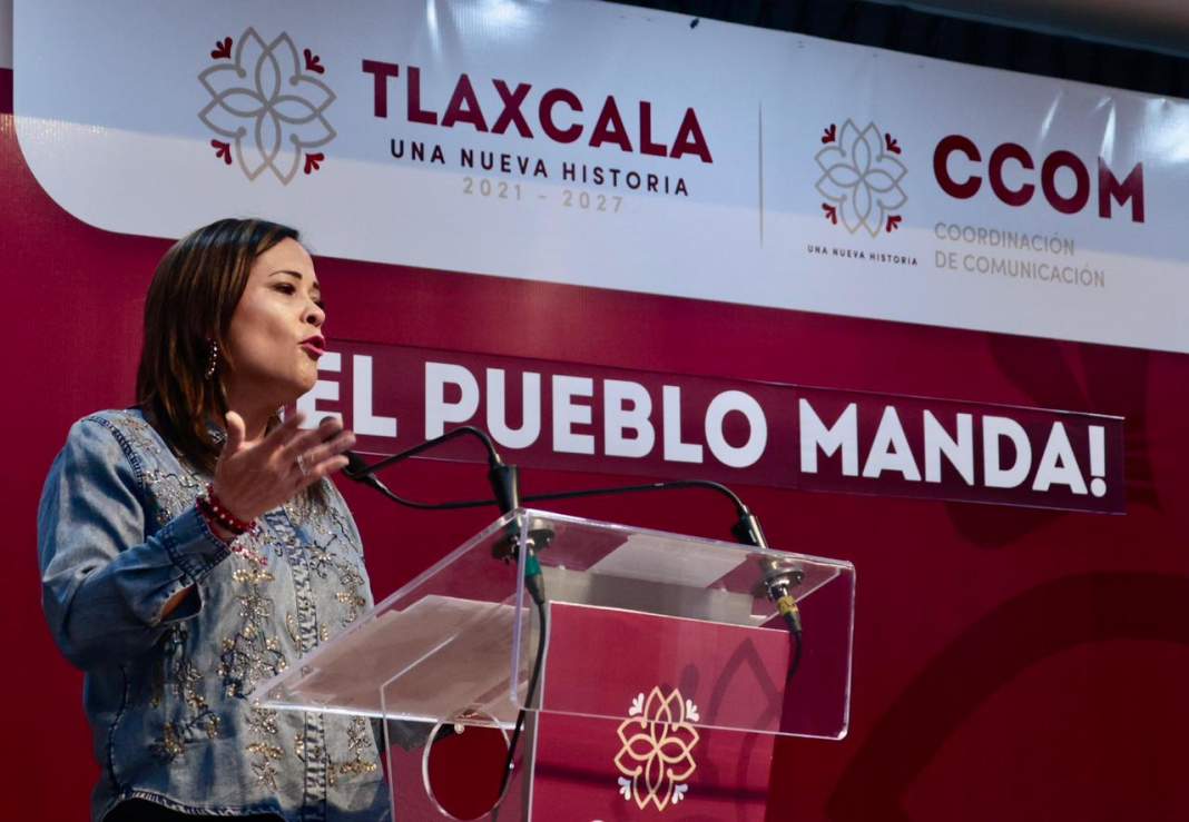 Personas adultas participan en programa educativo del ITEJPA en Tlaxcala