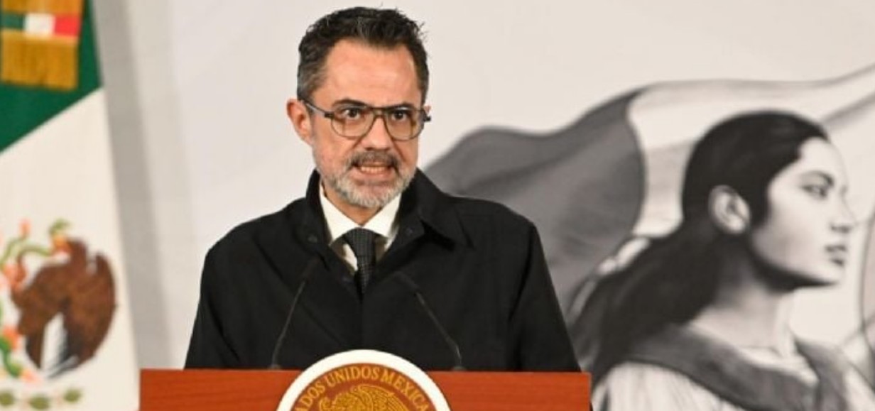 Gasolinera con precio del diésel en México