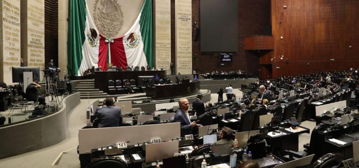 Diputados durante discusión de reforma judicial en San Lázaro