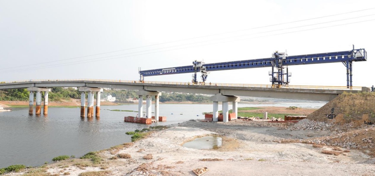 Puente de la Transformación con avance casi terminado en Puebla.