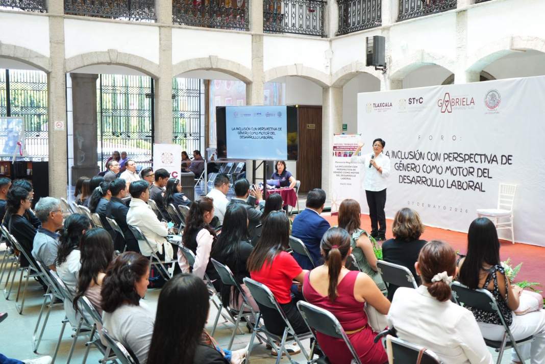 Ponencia sobre inclusión laboral y perspectiva de género en el Congreso local.