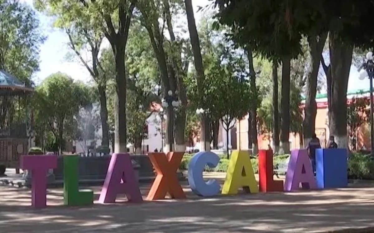 Cielo parcialmente nublado en calles de Tlaxcala.
