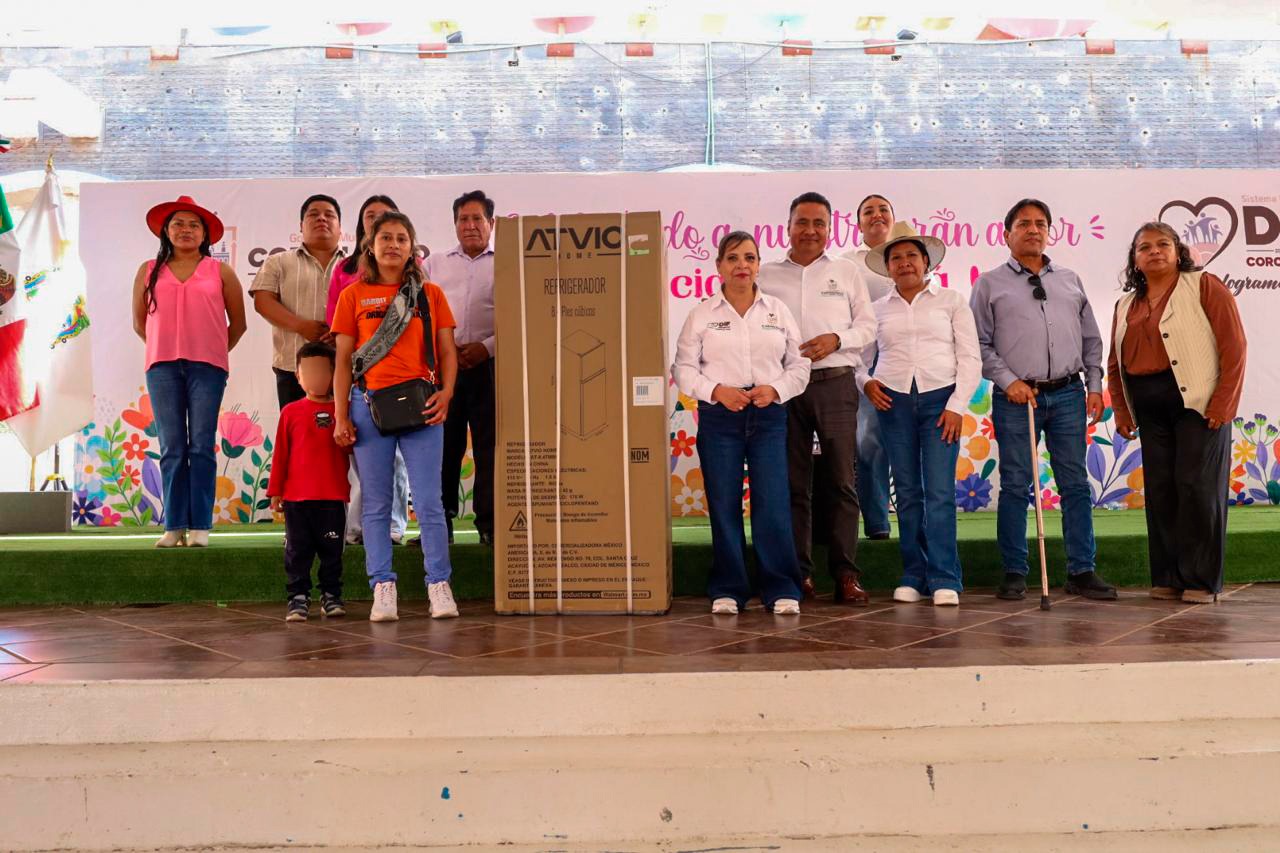 Coronango celebra a las madres con actividades y sorpresas en distintas comunidades