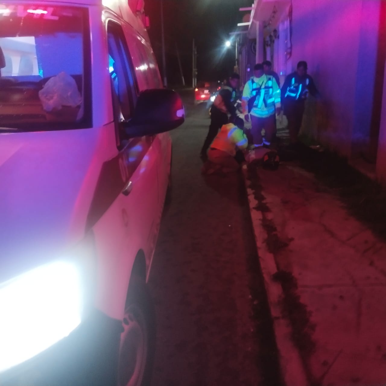 Motociclista muere tras chocar contra una piedra, en Santa Cruz Tlaxcala