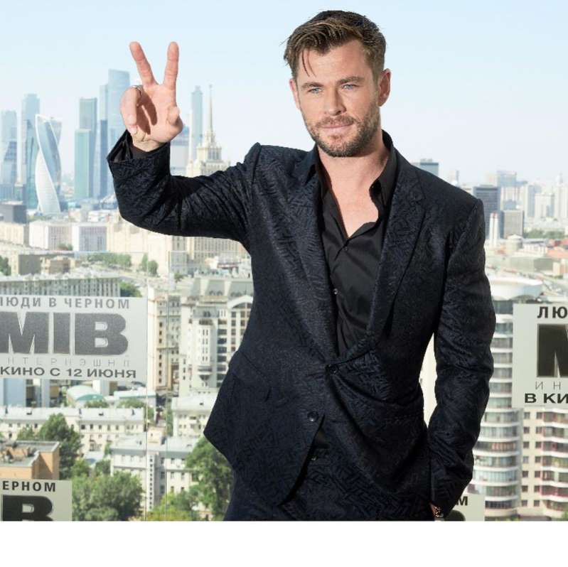 Chris Hemsworth de luto, muere amigo cercano por coronavirus