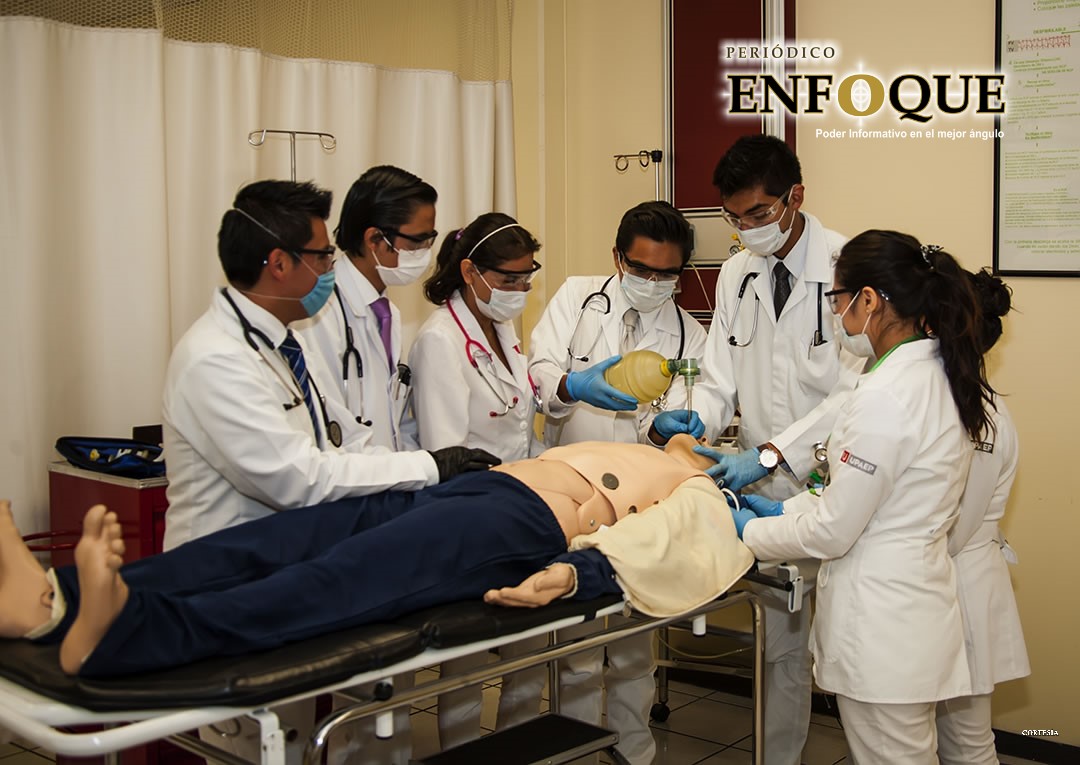 UPAEP se suma al retiro de médicos internistas por contingencia