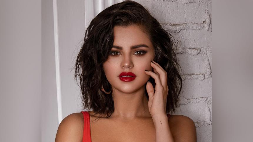 Selena Gomez admite que ella era la "tóxica" en relaciones amorosas pasadas