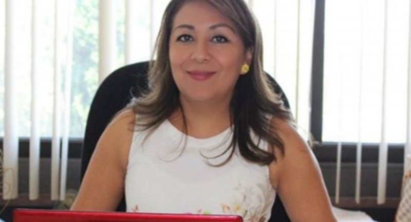 ¿Y la crisis? Diputada organiza fiesta en la playa en plena emergencia sanitaria