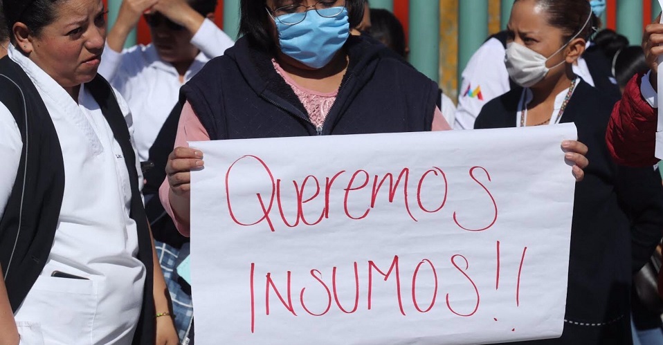 Personal que atiende COVID-19 tiene sueldo base de 4 mil a 11 mil pesos y compra su propio equipo