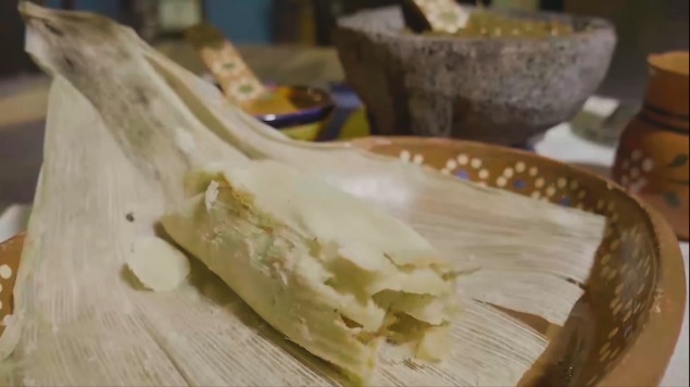 Empresario vende tamales para pagarles a sus empleados ante COVID-19 en Guadalajara