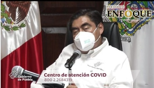 Barbosa llama a líder de comerciantes de Tepeaca a obedecer órdenes del gobierno; todo diálogo tiene un límite (Video)