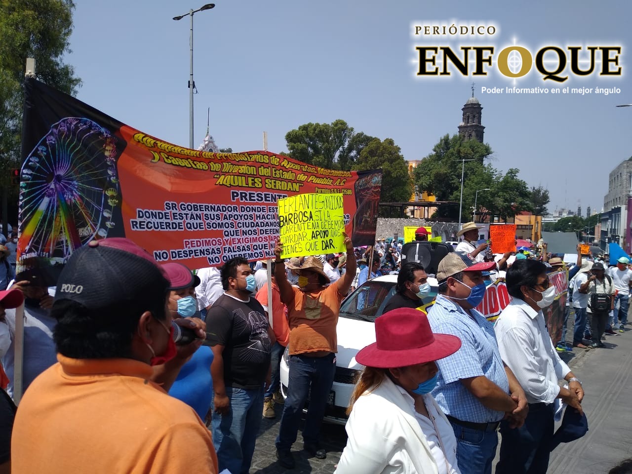 Pese a la contingencia dueños de juegos mecánicos realizan manifestación; exigen despensas