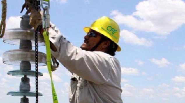 CFE reporta la muerte de un trabajador por coronavirus; 16 más están infectados