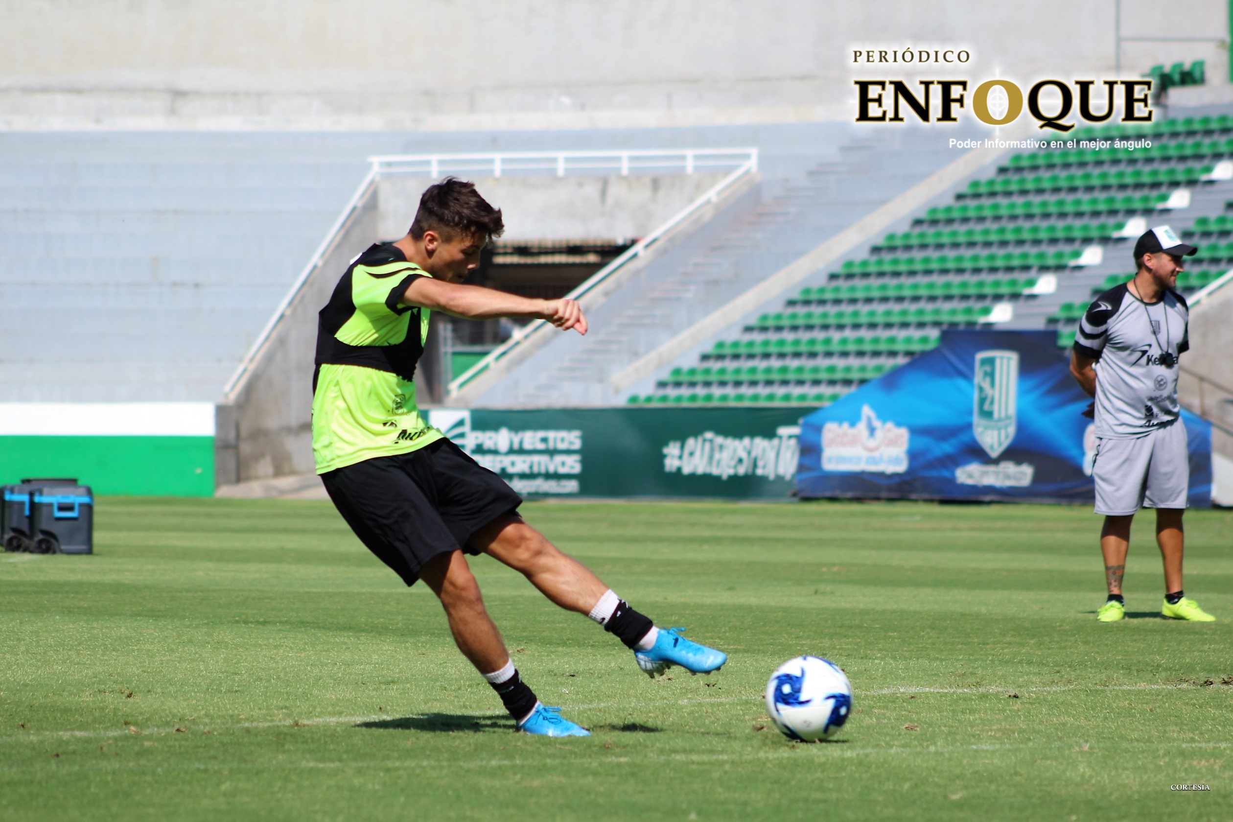 Futbolista poblano cumple la cuarentena en Alemania