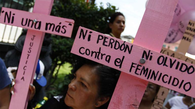 Hasta 60 años de prisión por feminicidios, acuerdan diputadas y la Fiscalía General