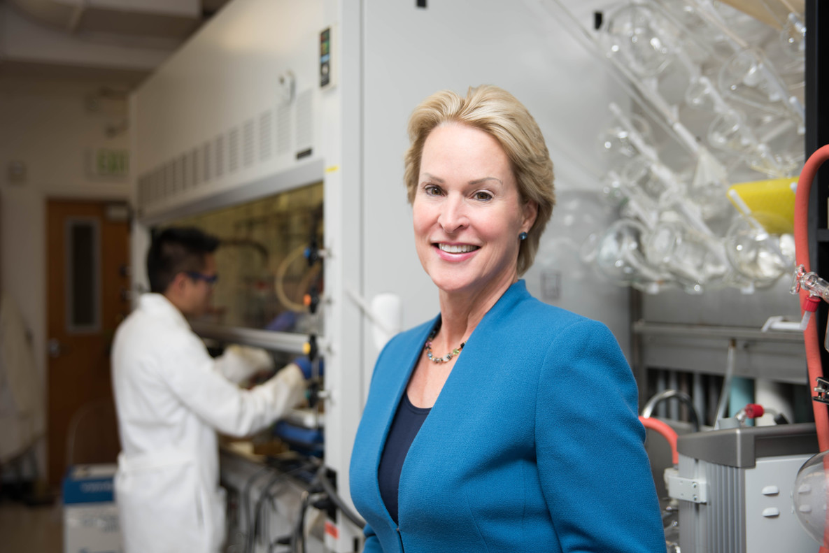 Frances Arnold, Premio Nobel de Química, trabaja en México para disminuir el uso de pesticidas