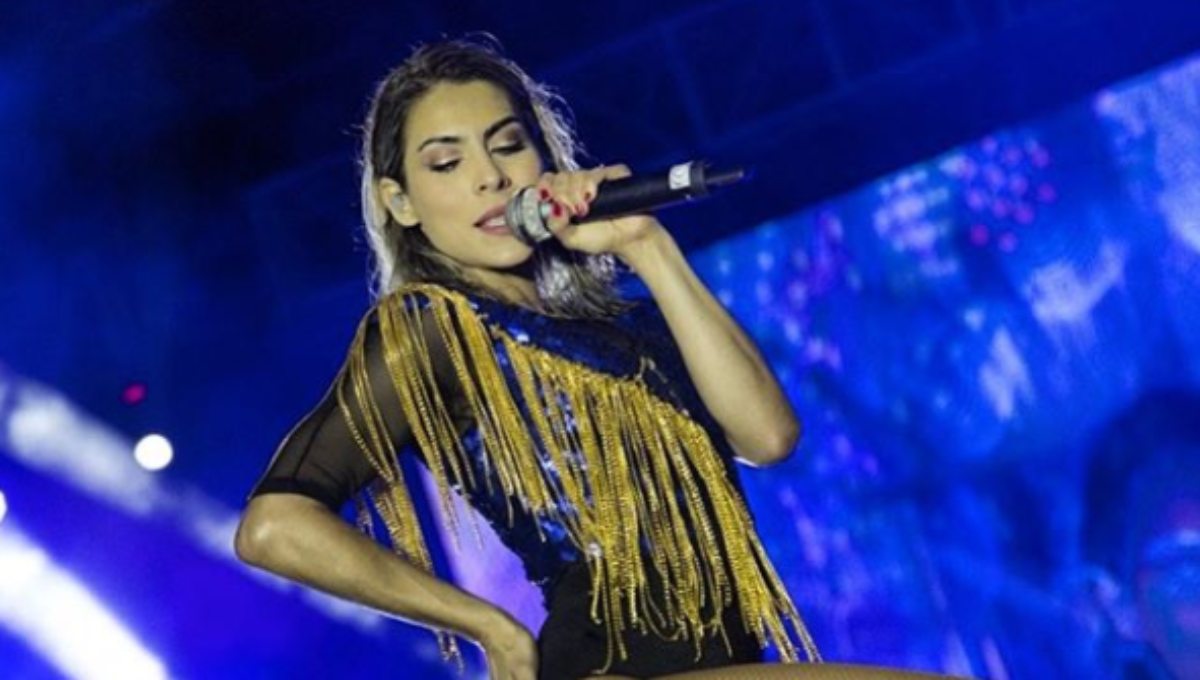 María León se roba las miradas con sensual video tomado desde la bañera (Video)