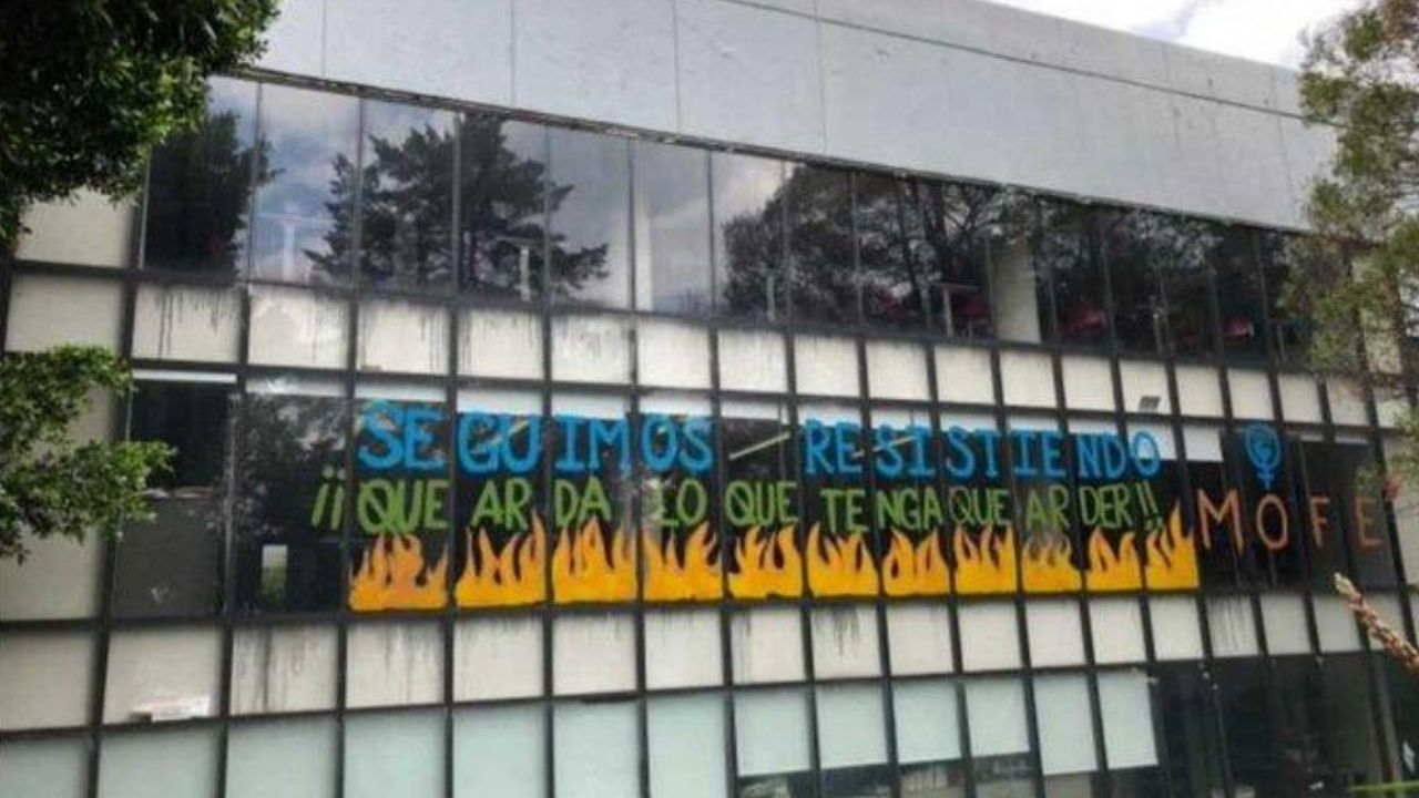 Entregan instalaciones de Facultad de Economía de la UNAM tras seis meses de paro