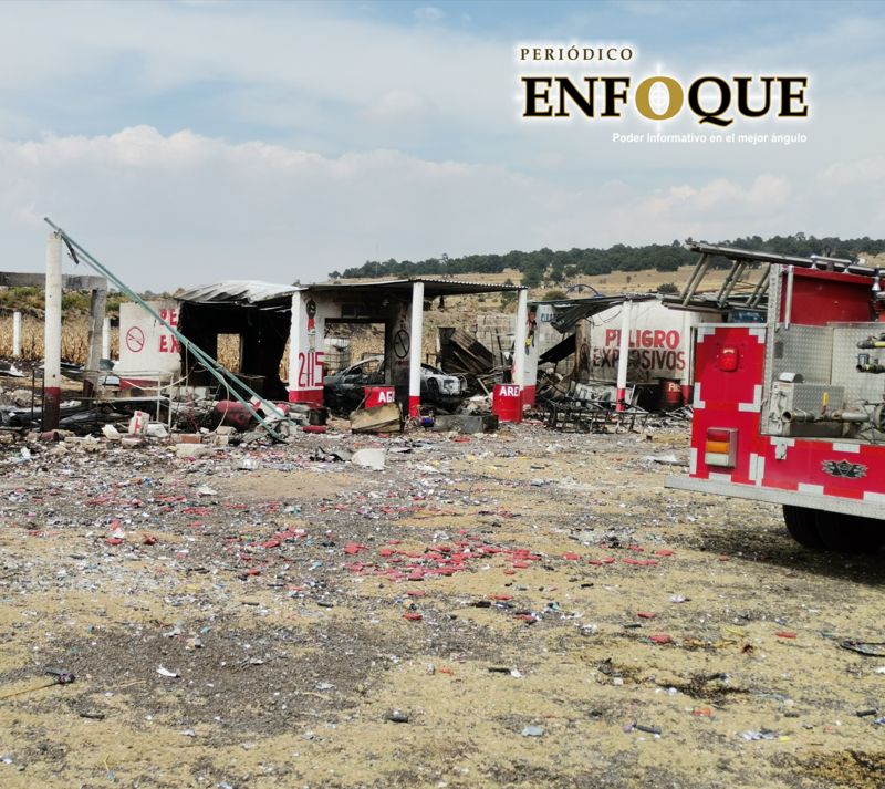 Explotan puntos de venta de pirotecnia en Sanctórum 