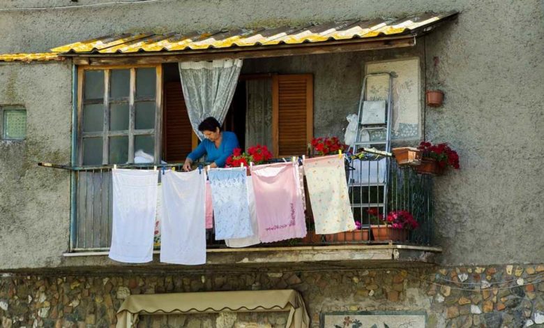 ¿Cuánto ganarían las mujeres si les pagaran por las labores domésticas? INEGI lo revela